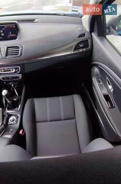 Хэтчбек Renault Megane 2014 в 