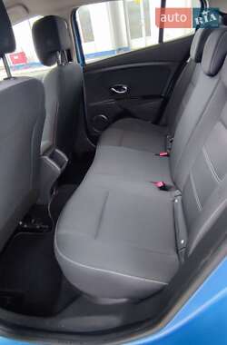 Хэтчбек Renault Megane 2014 в 