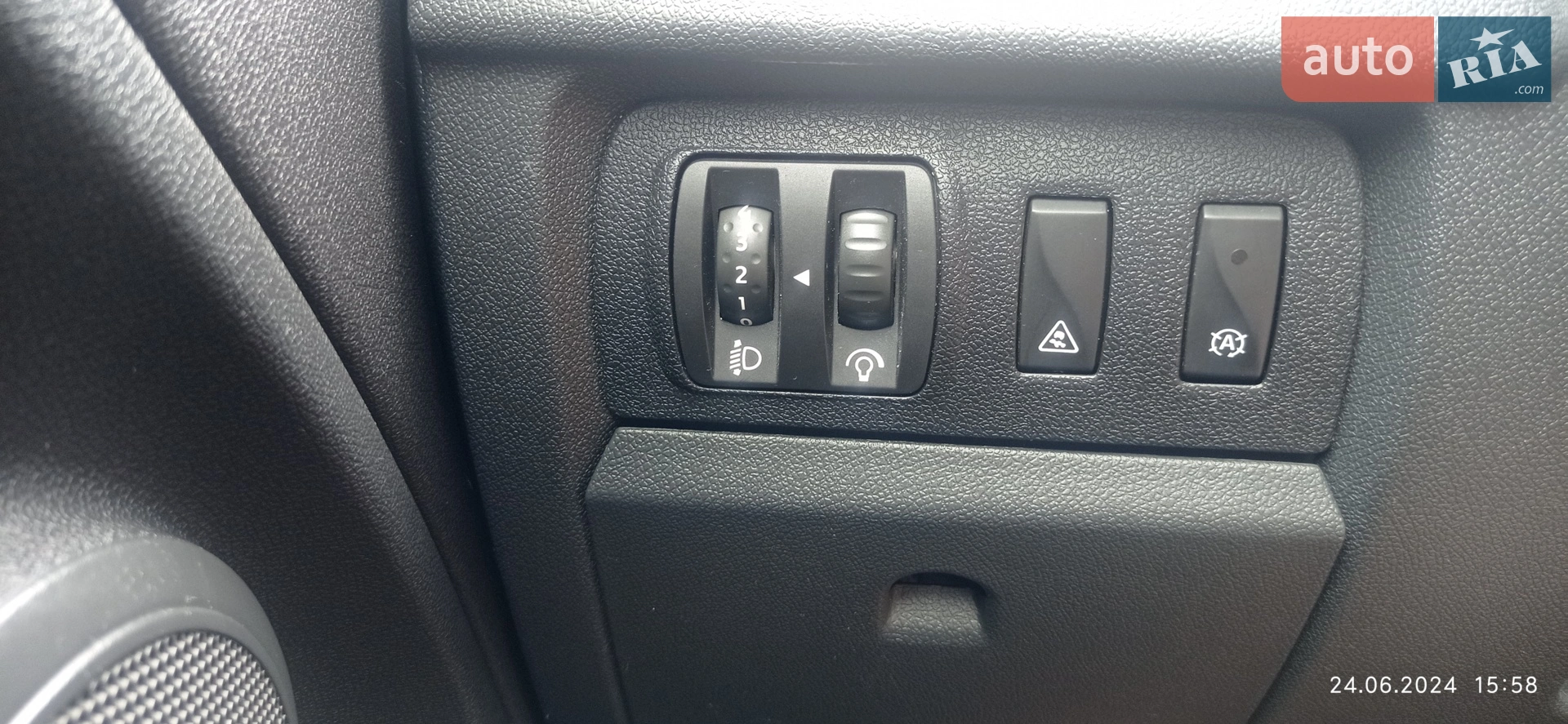 2013 Renault Megane - мініатюра 24