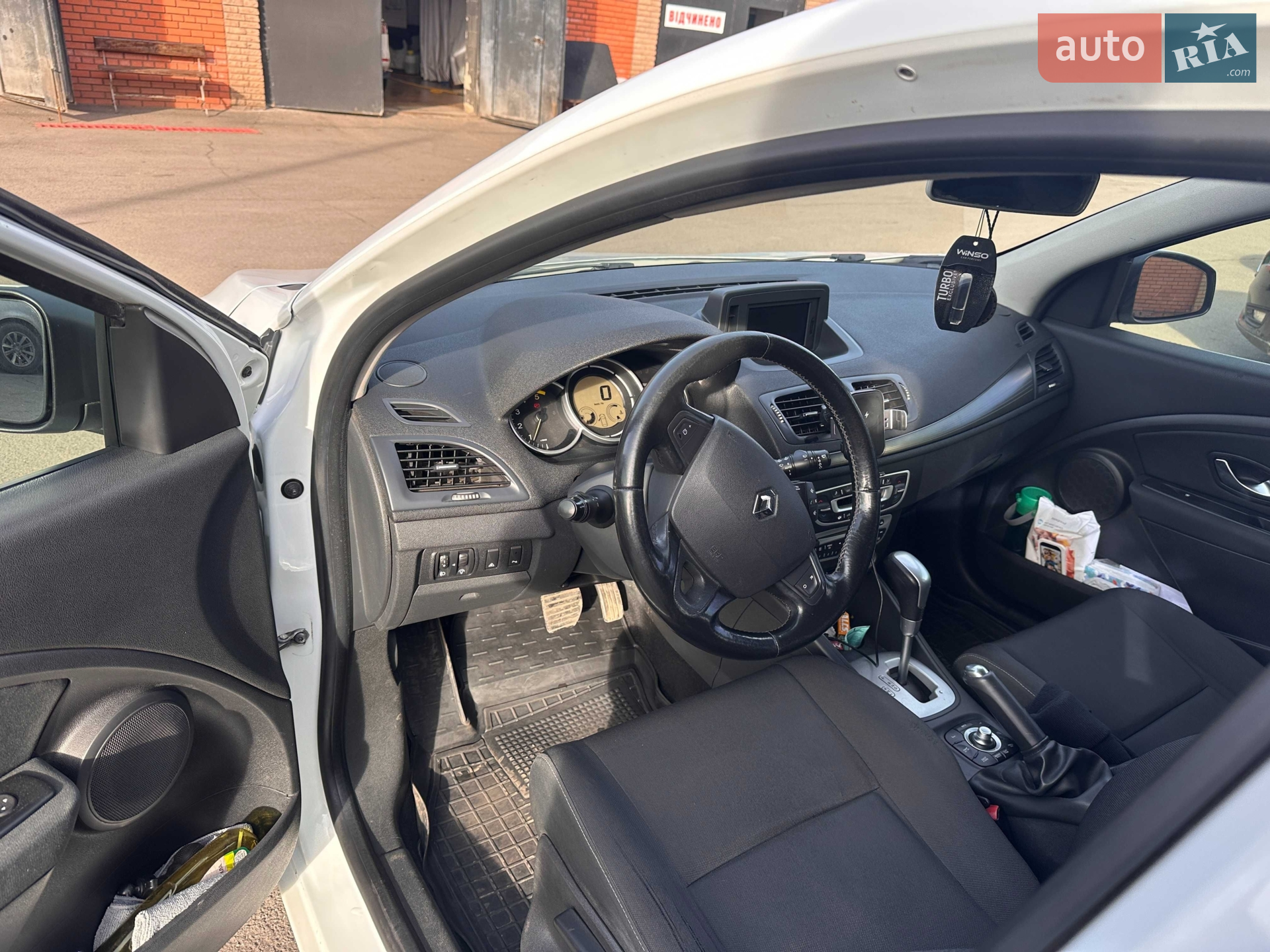 2010 Renault Megane - мініатюра 8