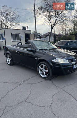 Кабриолет Renault Megane 2003 в 