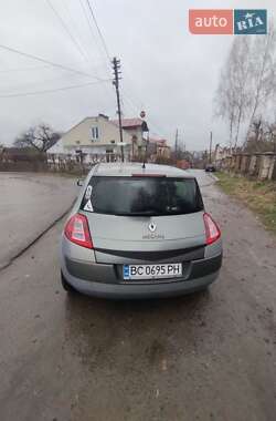 Хэтчбек Renault Megane 2004 в 