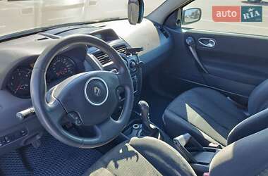 Хэтчбек Renault Megane 2006 в 