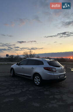 Универсал Renault Megane 2011 в 