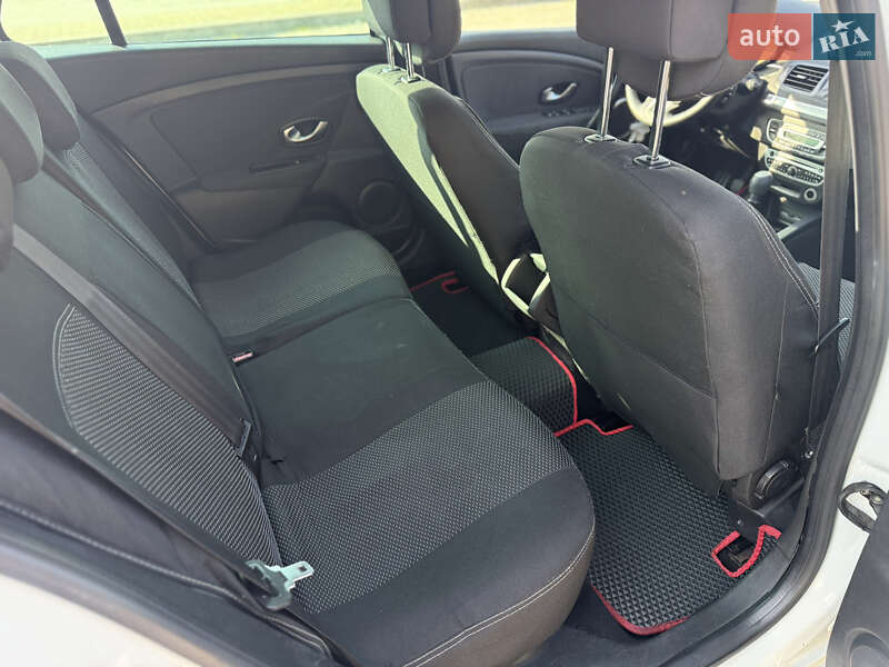 Універсал Renault Megane 2011 в Дніпрі фото 17 Універсал Renault Megane 2011 в Дніпрі