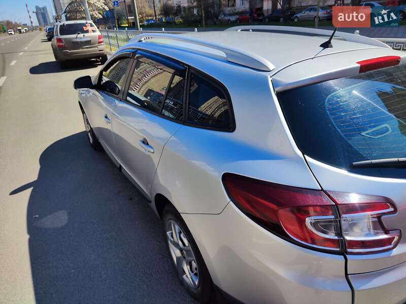 Универсал Renault Megane 2011 в 