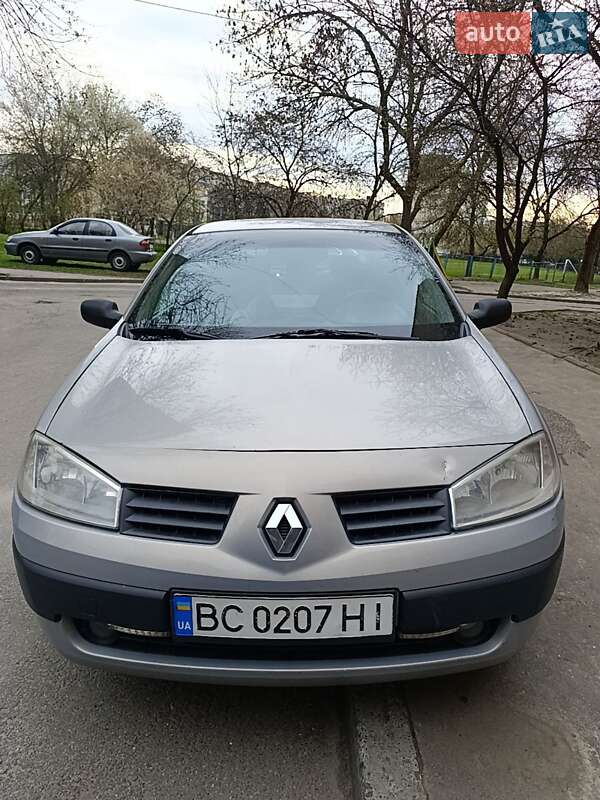 Седан Renault Megane 2004 в 