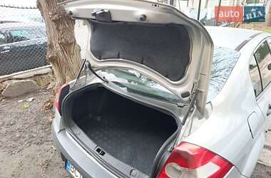 Седан Renault Megane 2004 в 
