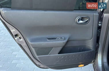 Седан Renault Megane 2005 в 