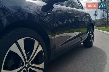 Хэтчбек Renault Megane 2011 в 