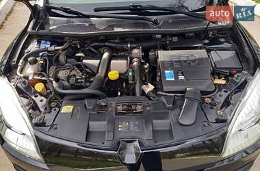 Хэтчбек Renault Megane 2011 в 
