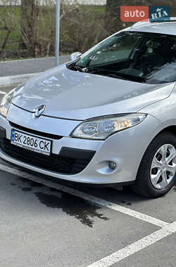 Универсал Renault Megane 2010 в 
