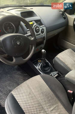 Хетчбек Renault Megane 2003 в 