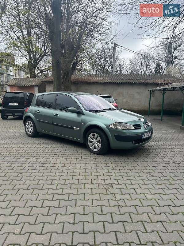 Хэтчбек Renault Megane 2003 в 