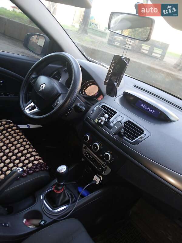 Універсал Renault Megane 2015 в Дніпрі