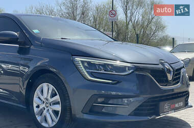 Хэтчбек Renault Megane 2021 в 