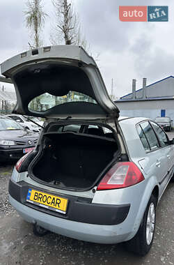 Хетчбек Renault Megane 2003 в 