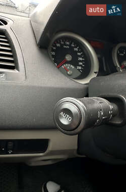 Хетчбек Renault Megane 2003 в 