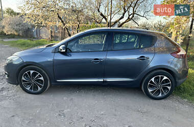 Хэтчбек Renault Megane 2015 в 