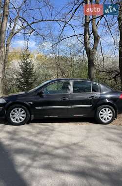 Седан Renault Megane 2006 в 
