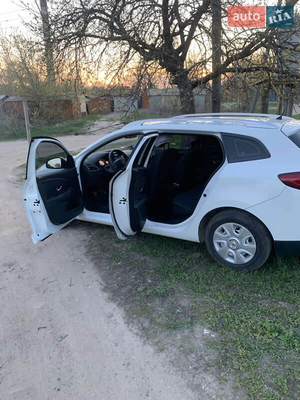 Універсал Renault Megane 2014 в Сумах