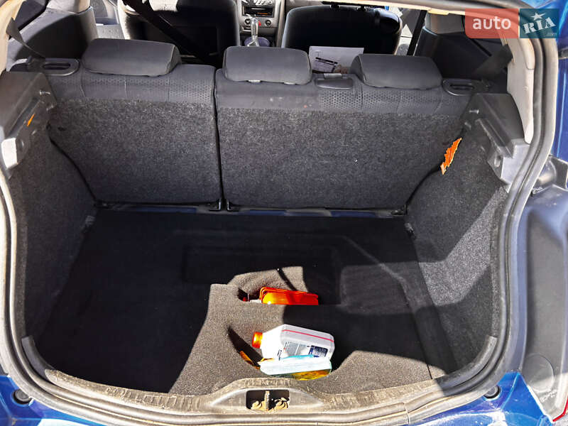 Купе Renault Megane 2003 в Ватутино