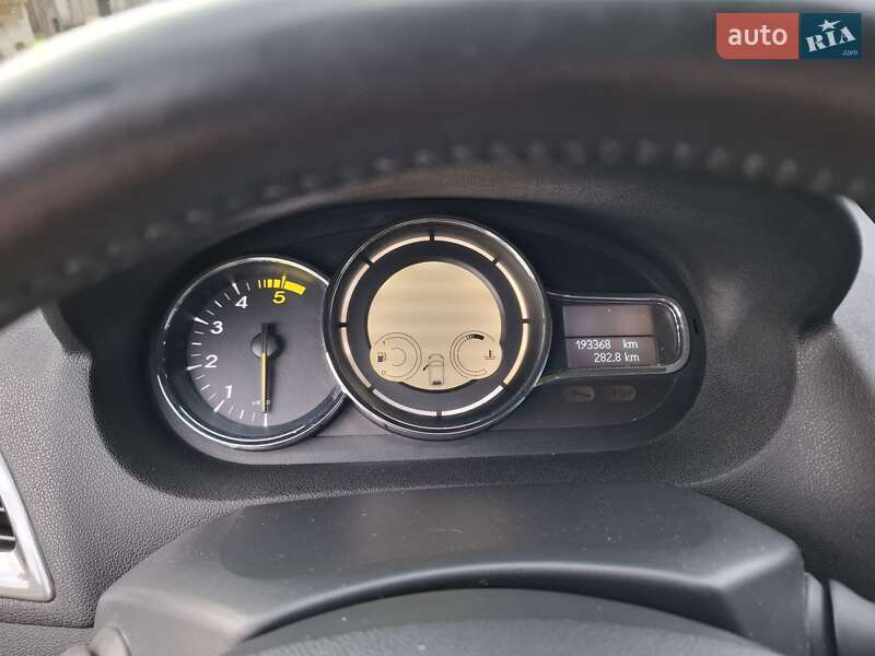 Универсал Renault Megane 2016 в Лохвице