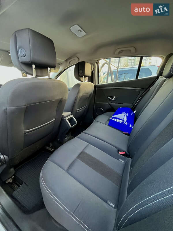 Хэтчбек Renault Megane 2011 в Луцке фото 8 Хэтчбек Renault Megane 2011 в Луцке