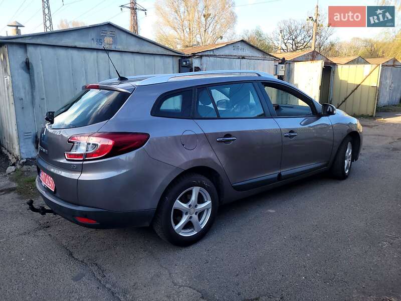 Универсал Renault Megane 2013 в Киеве фото 6 Универсал Renault Megane 2013 в Киеве