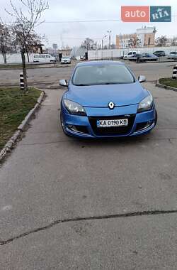 Хэтчбек Renault Megane 2011 в 