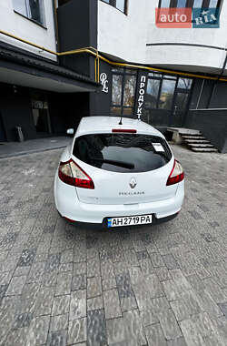 Хэтчбек Renault Megane 2009 в 