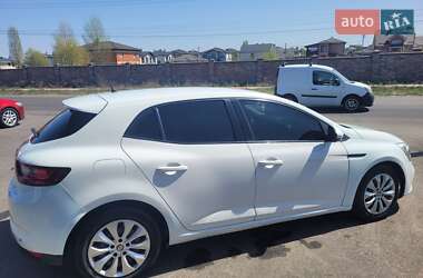 Хэтчбек Renault Megane 2016 в 