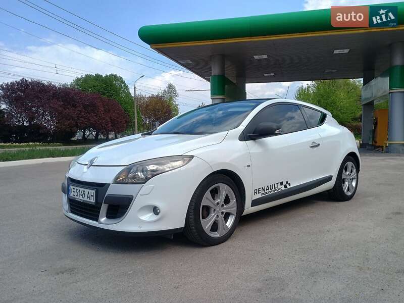 Купе Renault Megane 2009 в 