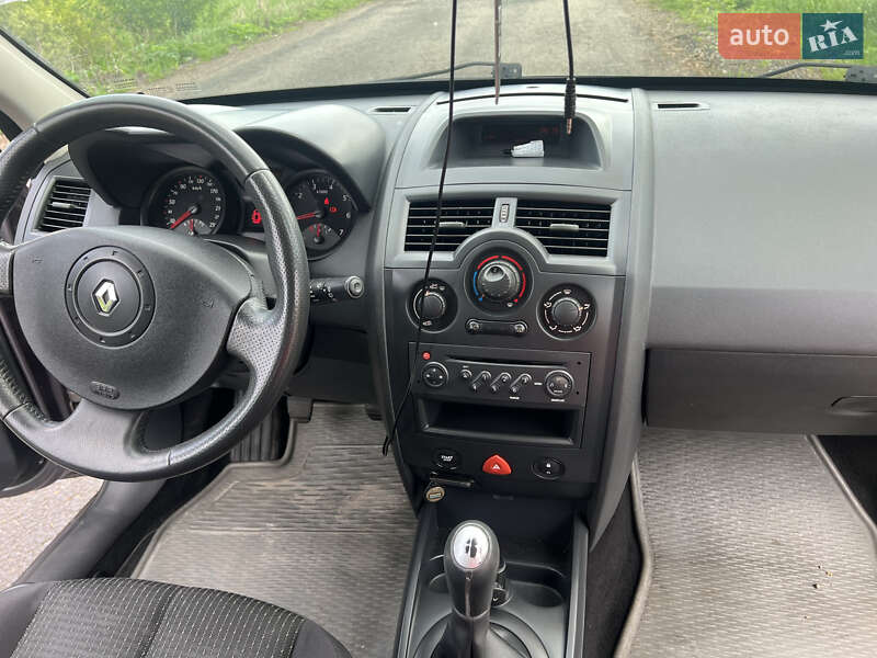 Универсал Renault Megane 2005 в Буске