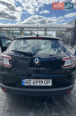 Универсал Renault Megane 2011 в 