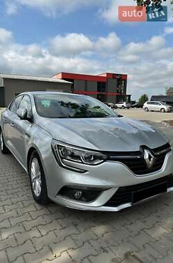Седан Renault Megane 2017 в Чернівцях