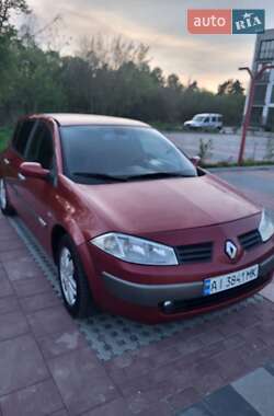 Хэтчбек Renault Megane 2005 в 