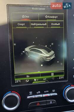 Седан Renault Megane 2016 в 