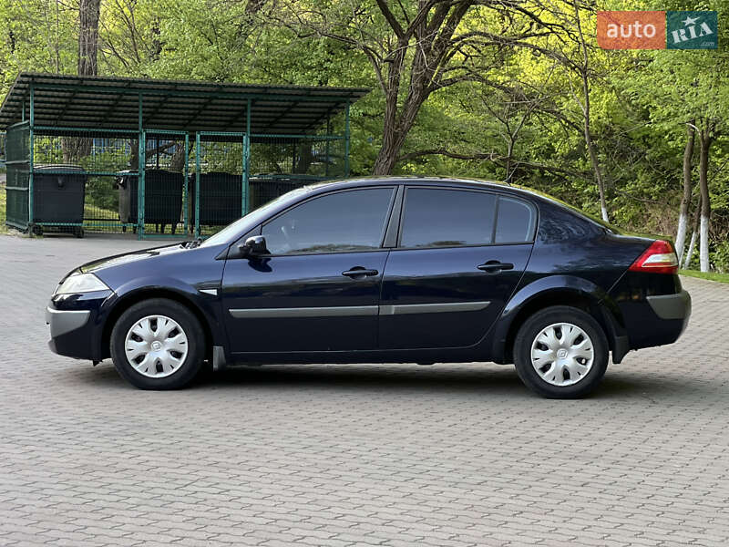 Седан Renault Megane 2007 в Сваляві