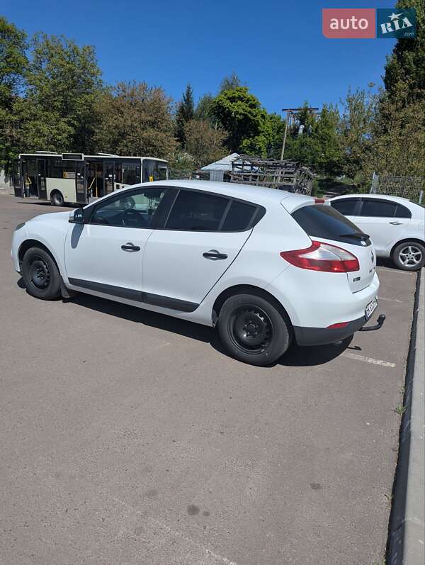 Хэтчбек Renault Megane 2011 в Ровно фото 5 Хэтчбек Renault Megane 2011 в Ровно