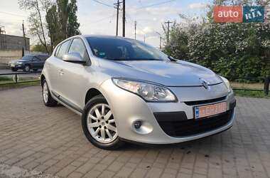 Хэтчбек Renault Megane 2009 в 