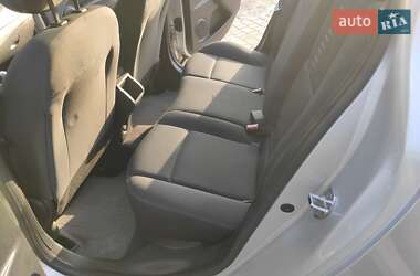 Хэтчбек Renault Megane 2009 в 