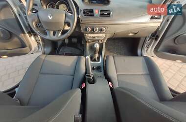 Хэтчбек Renault Megane 2009 в 
