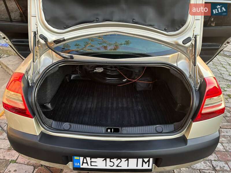 Седан Renault Megane 2008 в Днепре