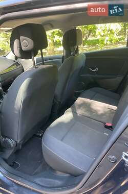 Универсал Renault Megane 2011 в 