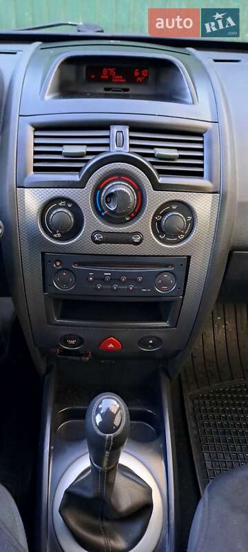 Хэтчбек Renault Megane 2004 в Тернополе фото 10 Хэтчбек Renault Megane 2004 в Тернополе