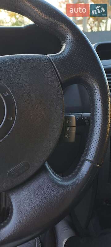 Хэтчбек Renault Megane 2004 в Тернополе фото 21 Хэтчбек Renault Megane 2004 в Тернополе