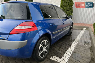 Хетчбек Renault Megane 2006 в 