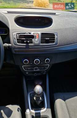 Универсал Renault Megane 2010 в 