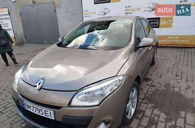Хэтчбек Renault Megane 2010 в 
